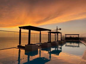 ***Ocean Front View Condo***